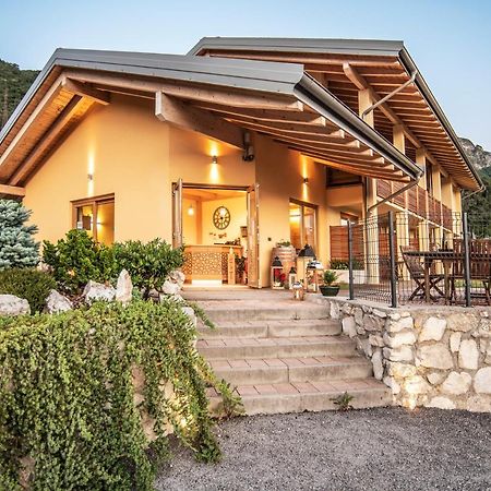 Agriturismo Al Maniero Trento Eksteriør bilde